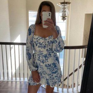 Reformation |‎ Cammi Floral Mini Long Sleeve Dress in Corirsca Blue Size 0 $248